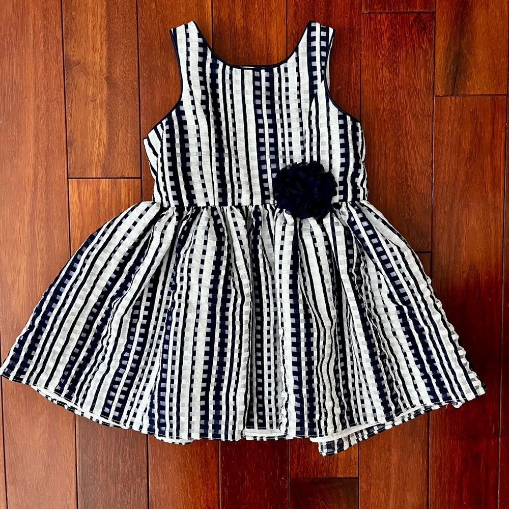 pippa and julie navy and white seersucker dress size 3t
